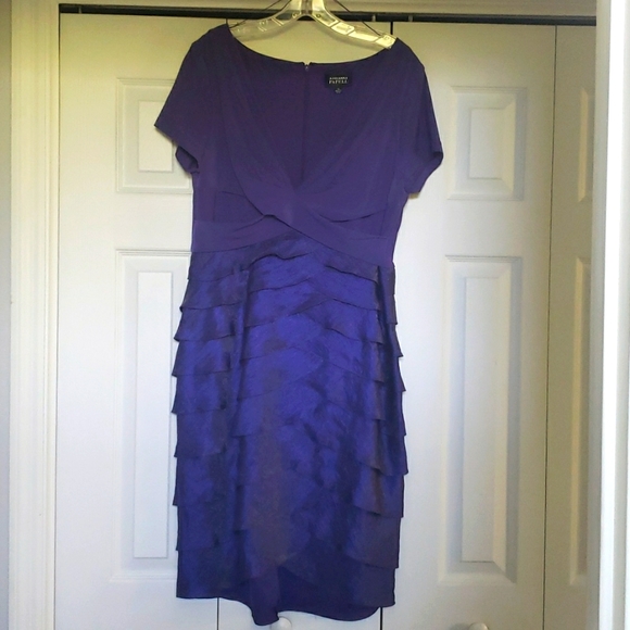 Gorgeous Purple & Iridescent purple Dress. Vneck with flattering ruffles. - Picture 1 of 9